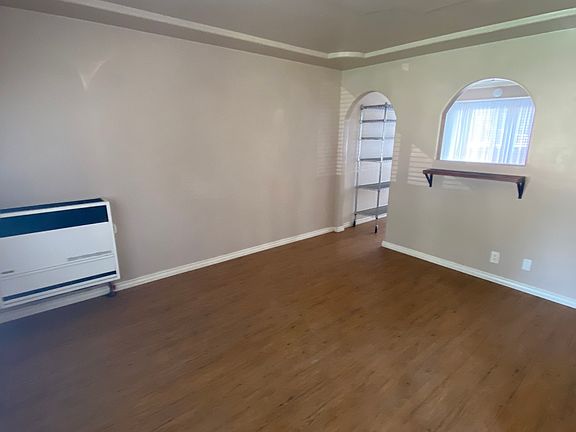 2nd image of 1222 Sierra Blvd APT 1
