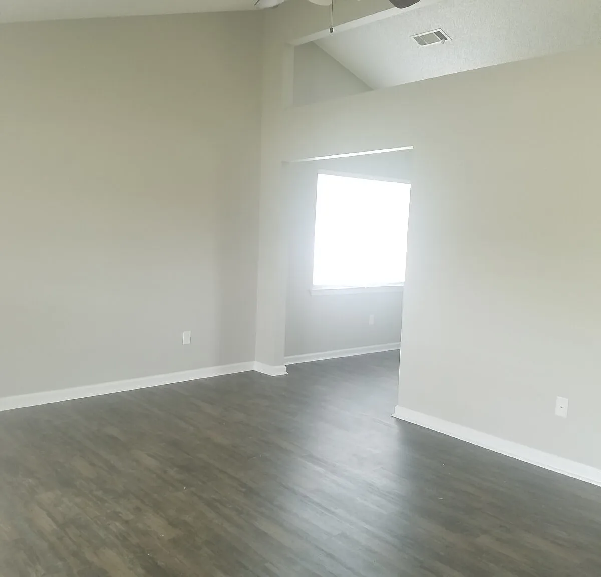 3 bed, 2.0 bath, 1104 sqft, $1,750 — Photo 3