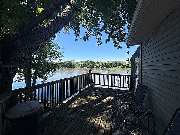 4th image of 4 Riverside Acres