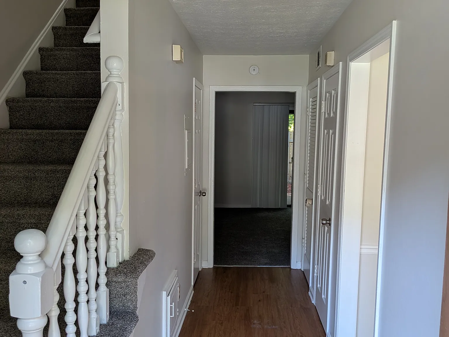 2 bed, 2.5 bath, 1400 sqft, $1,500 — Photo 1