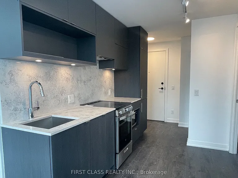 100 Queen St E #3609 — Photo 2