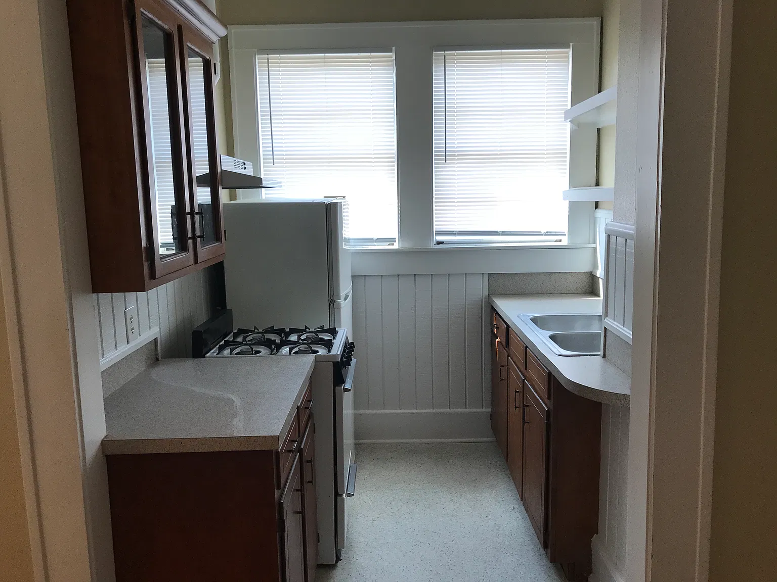 Studio, 550 sqft, $700 — Photo 3