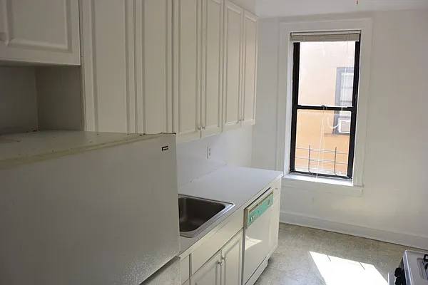 Rented by WRL Realty, LLC | media 2