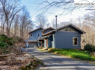 189 Meadowood Ln, West Jefferson, NC 28694