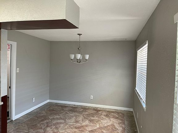 4th image of 5330 Findlay Dr