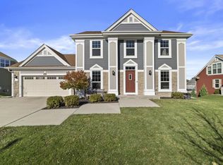 1006 Juniper Ln, Hartford, WI 53027