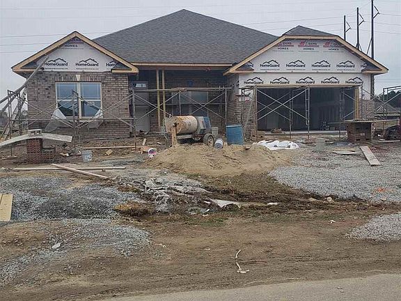 2nd image of 110 Mandarin Dr