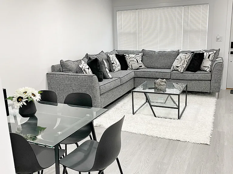 W 46th Pl — Photo 1