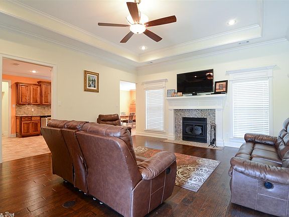 3rd image of 5025 Mountain Springs Ct