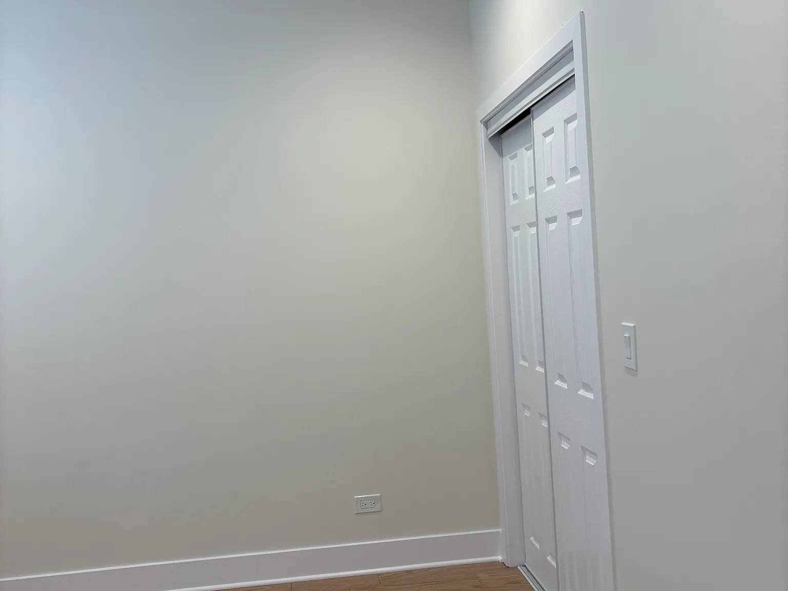 1 bed, 500 sqft, $1,200 — Photo 1