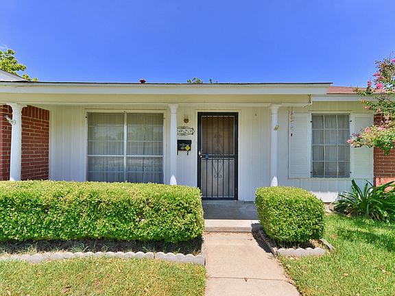 3rd image of 5023 Creekmoor Dr