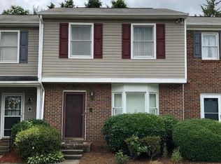 8414 Rust Wood Pl, Charlotte, NC 28227