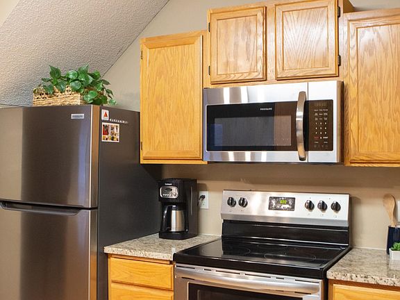 5th image of 13400 60th Pl N Unit 148