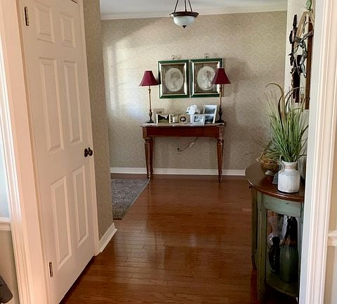 5th image of 10016 Canterbury Dr