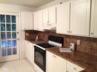 2577 NE 182nd St #B, North Miami Beach, FL 33160