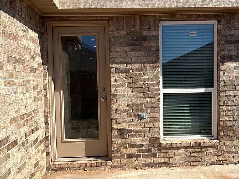 5515 Kemper St — Photo 14