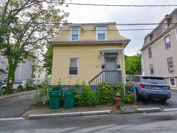 10 Essex Ct, Lynn, MA 01902