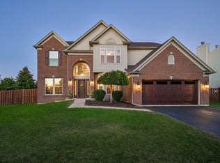 346 S Palmer Dr, Bolingbrook, IL 60490