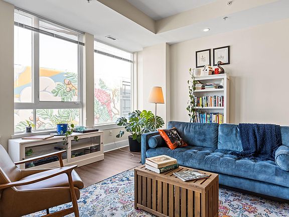 3rd image of 400 W North St #718