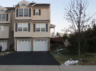 5402 Boulder Way, Wappingers Falls, NY 12590