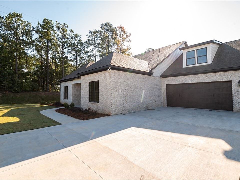1st image of 688 Villas Way #104