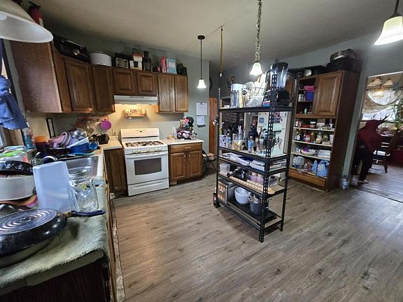 4th image of 723 S Huron Ave