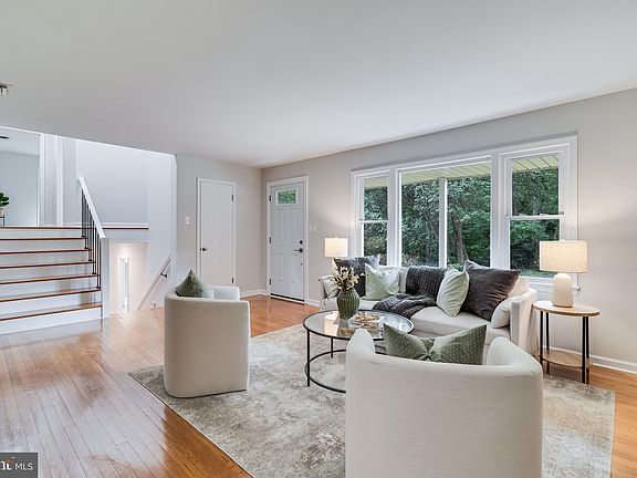 4th image of 7792 Ann Harbor Dr