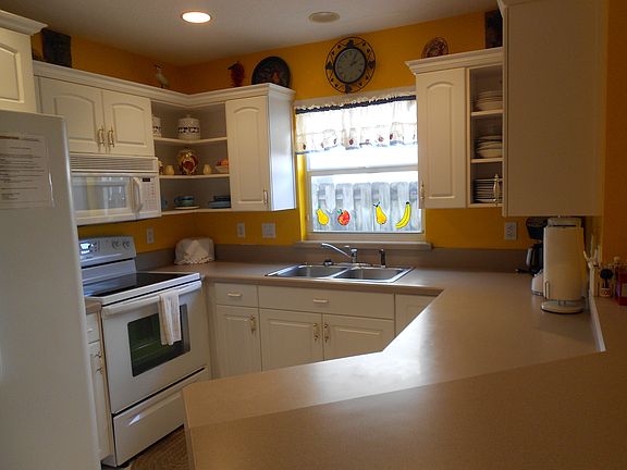 4th image of 419 Jackson Ave