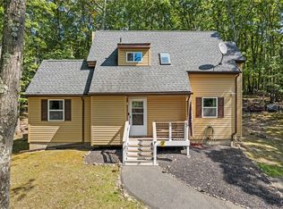 1255 Kensington Dr, East Stroudsburg, PA