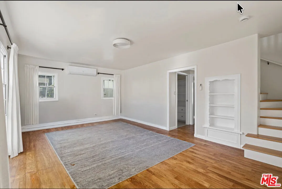 4 bed, 2.0 bath, 1778 sqft, $9,995 — Photo 3