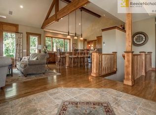 24860 Sunset Ln, Paola, KS 66071