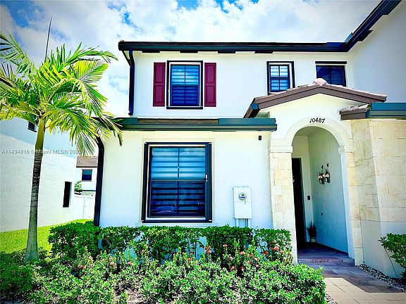 4th image of 10487 W 33rd Ct #10487