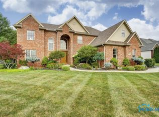 4396 Turtle Creek Dr, Perrysburg, OH 43551