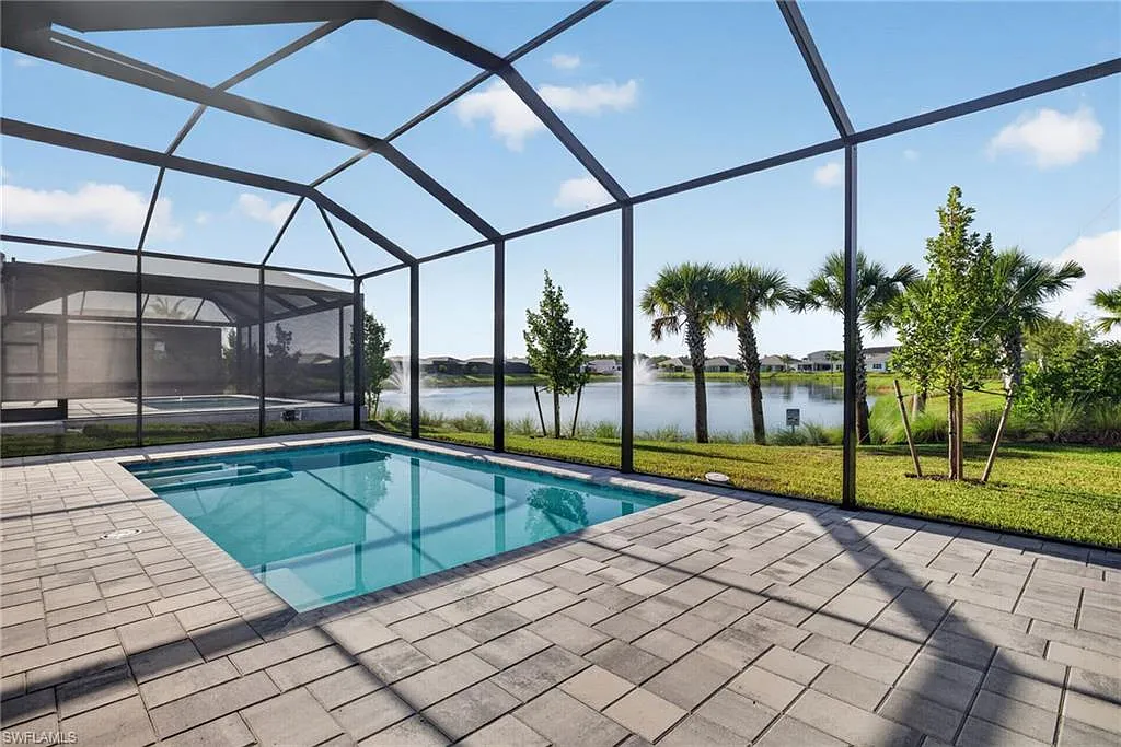 4 bed, 3.0 bath, 2489 sqft, $6,500 — Photo 3