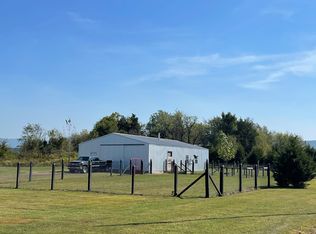 6314 Happy Valley Rd, Hartford, AR 72938