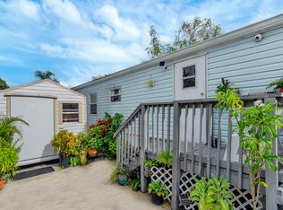 14 Bridgette Blvd, Lake Worth, FL 33463