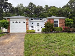 15 Tudor Ct, Brick, NJ 08723