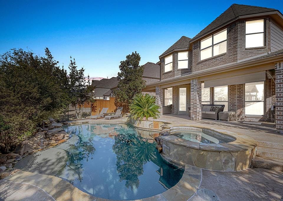 1st image of 10831 Silver Dollar Dr