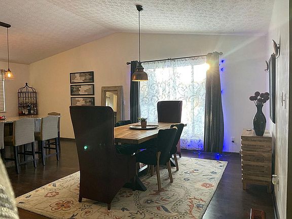 5th image of 7848 Maplecreek Ct