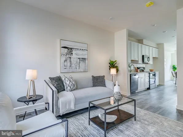 2068 E William St, Philadelphia, PA 19134