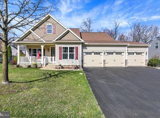 250 Merwood Dr, Morgantown, PA 19543