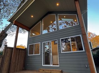 28A Kenworth Dr, Saint Catharines, ON L2M 4S4