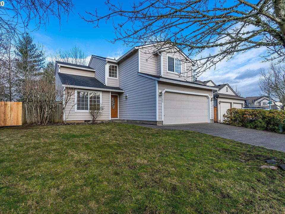 1st image of 2204 SE 181st Ave