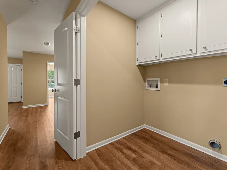 29511 Burns Ln — Photo 9