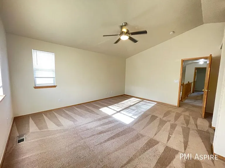 10501 Dresden St — Photo 11