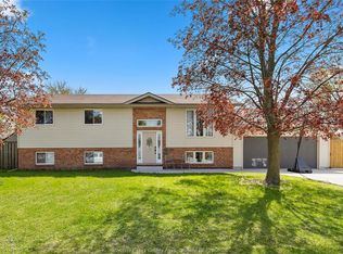 148 Riverview Ave, Lasalle, ON N9J1E4