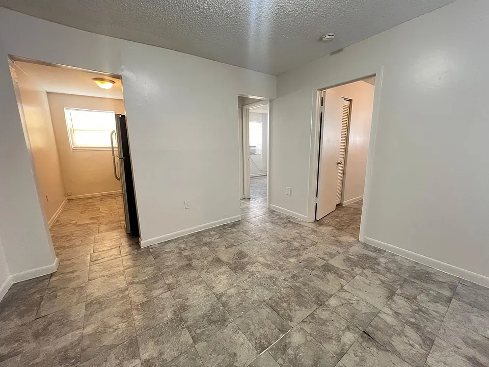 1801 NW 2nd Ct #204