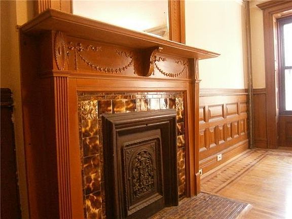 5th image of 407 Hancock St APT 1