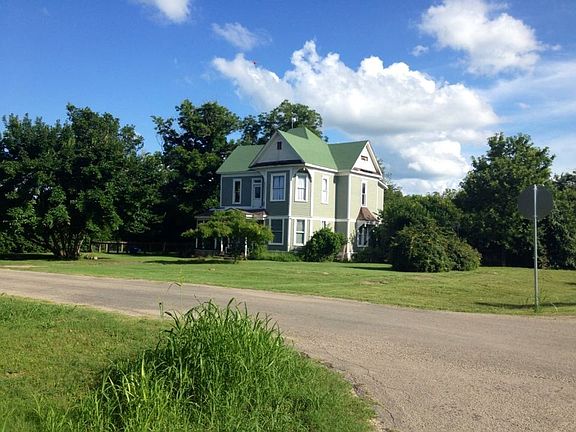 2nd image of 341 W Pietzsch