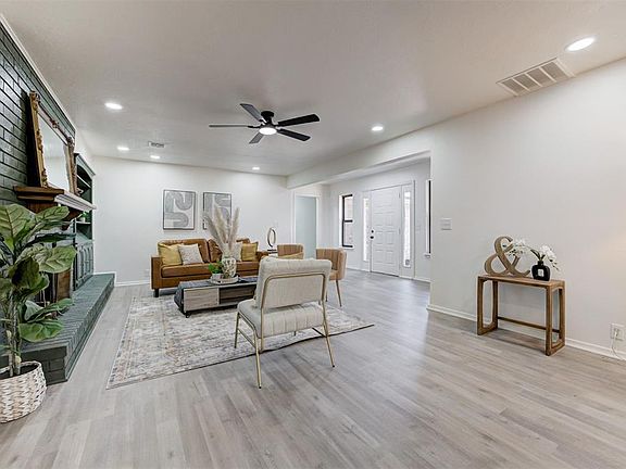 4th image of 2617 NW 58th St